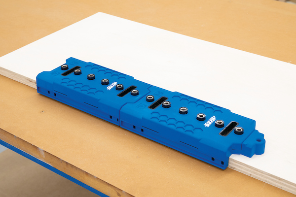 KREG® KMA3232-INT Shelf Pin Jig with 5mm Bit 3