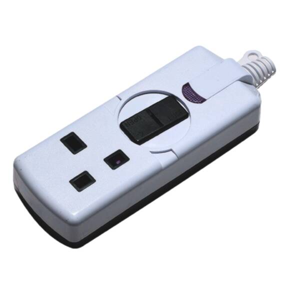 1 WAY UK HEAVY DUTY EXTENSION WHITE